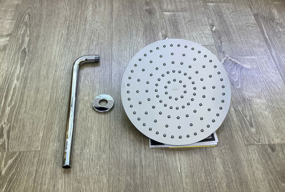 B&aacute;t sen tắm TOTO TBW10000V