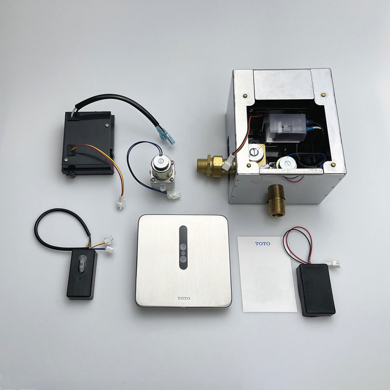 Van xả cảm ứng tiểu nam TOTO DUE126UKA