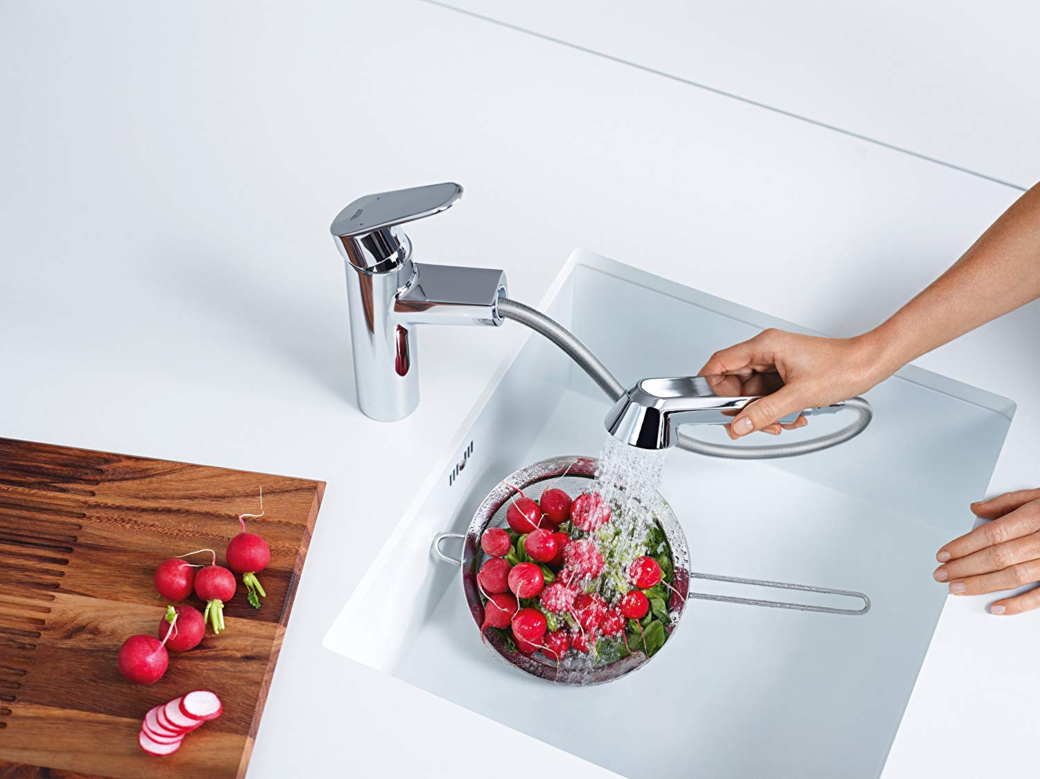 Phối cảnh vòi rửa bát nóng lạnh Grohe 32257002