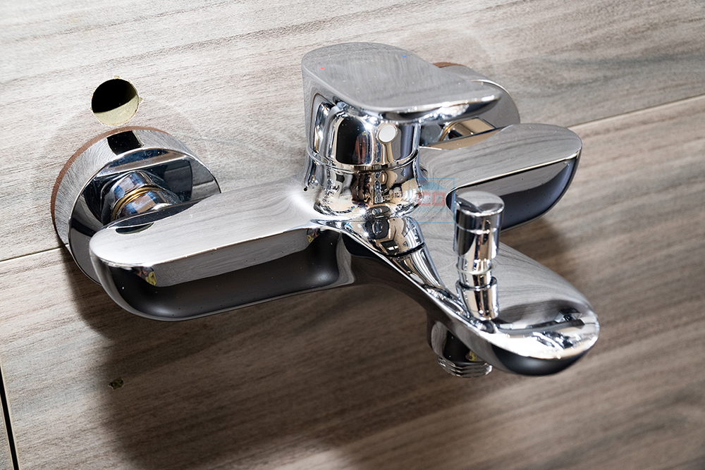 Củ sen tắm TOTO TBG01302VA