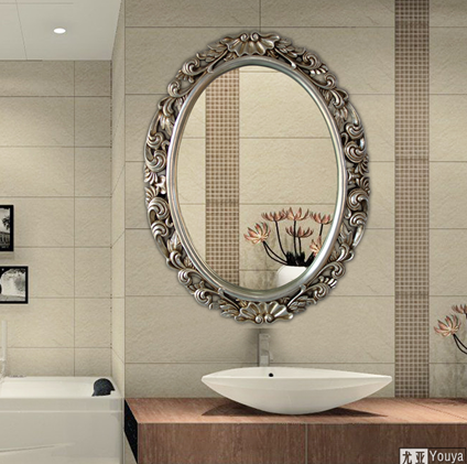 Việc chọn gương phù hợp cho phòng tắm giúp bạn tận dụng không gian và tạo nên sự cân đối cho căn phòng tắm của bạn. Bạn có thể lựa chọn gương phòng tắm kích thước nhỏ, hoặc gương viền kim loại để tạo nên vẻ đẹp hoàn hảo cho phòng tắm của mình.