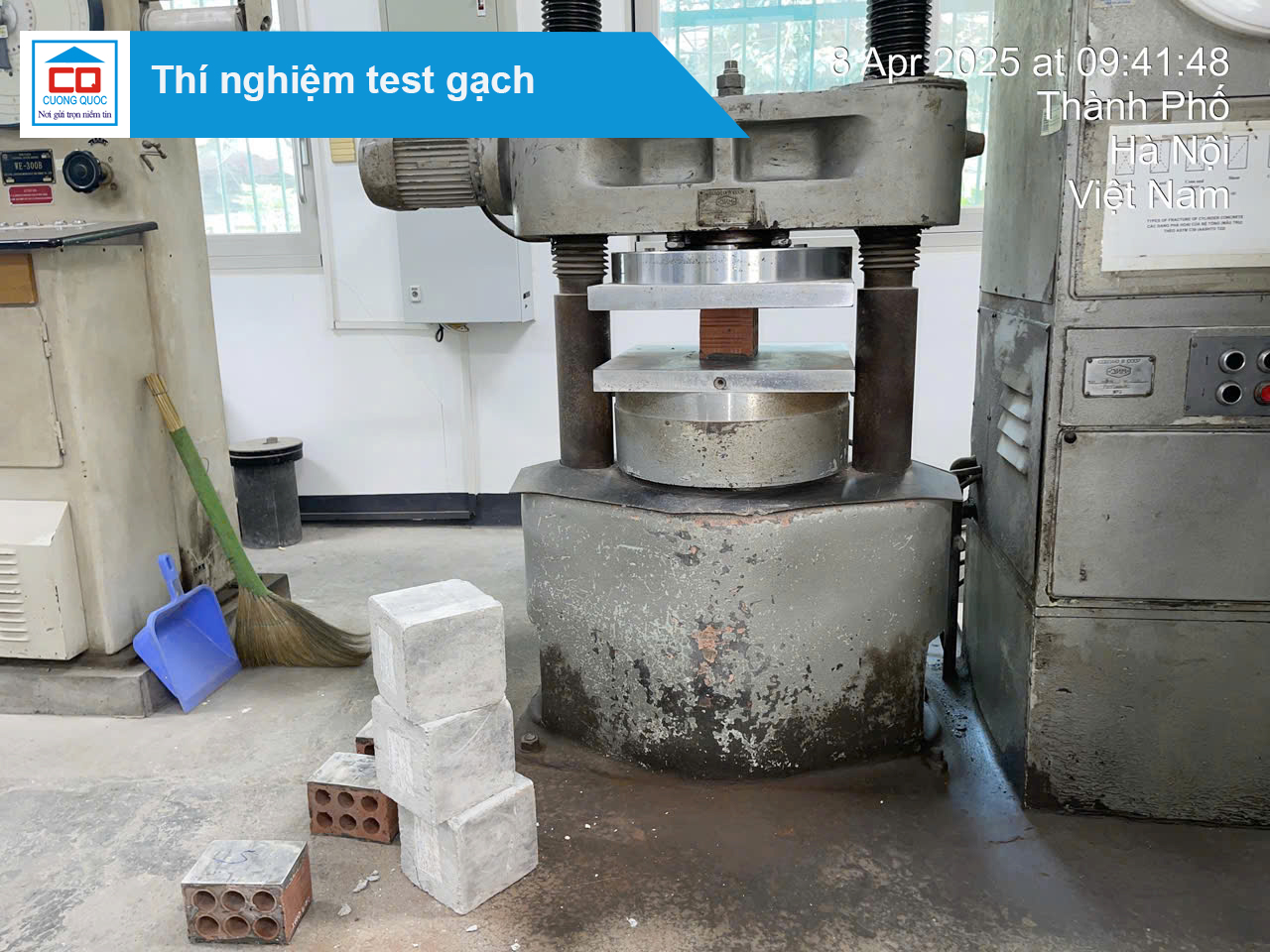 Thí nghiệm test gạch xây 6 lỗ Gốm Đất Việt