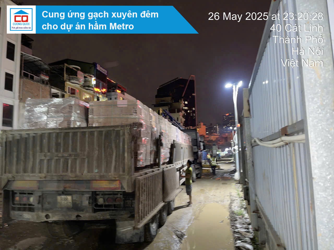 Cường Quốc cung ứng gạch xuyên đêm kịp tiến độ công trình