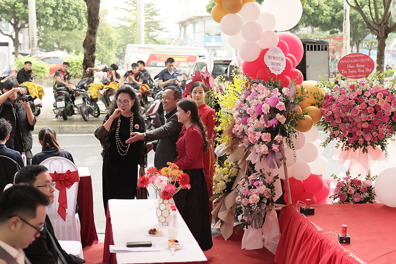 Khai trương showroom TOTO Cường Quốc