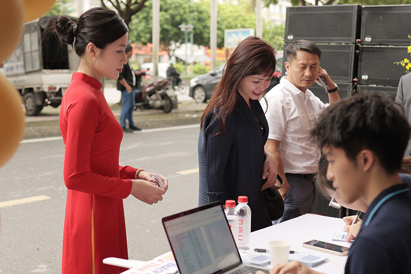 Khai trương showroom TOTO Cường Quốc