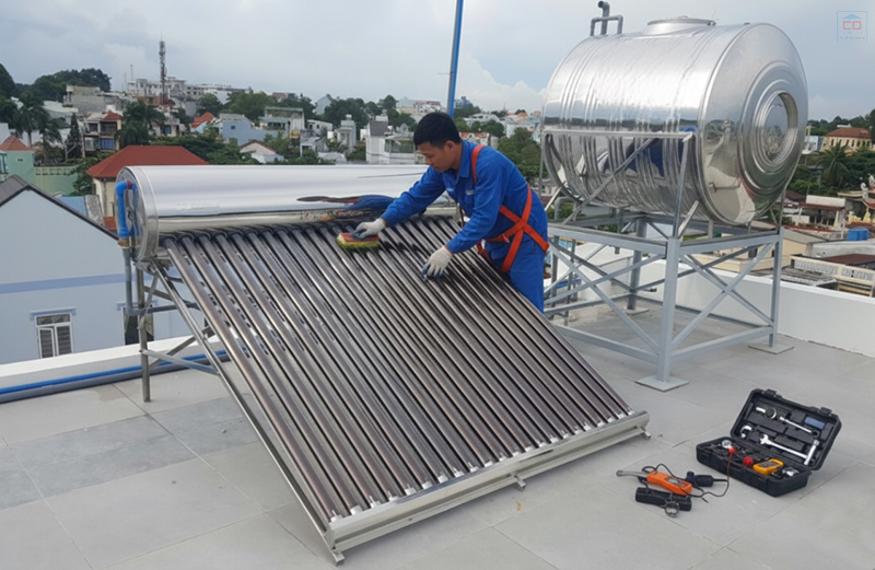 Kiểm tra định kỳ máy nước nóng mặt trời