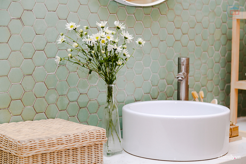 Có nên sử dụng gạch mosaic gốm sứ cho phòng tắm
