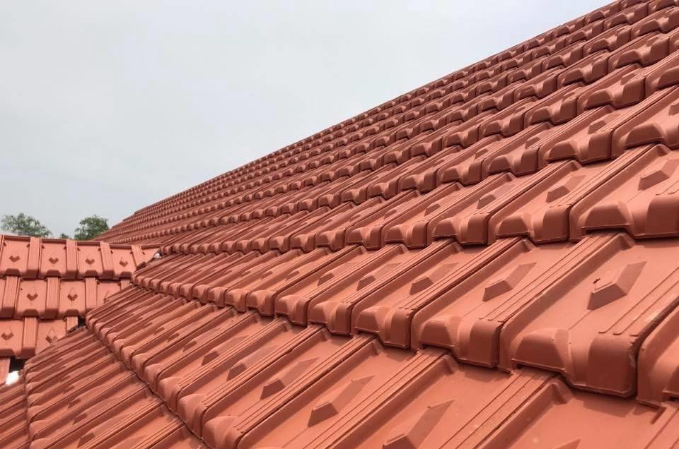 Ngói lơp đỏ truyền thống mái nhá