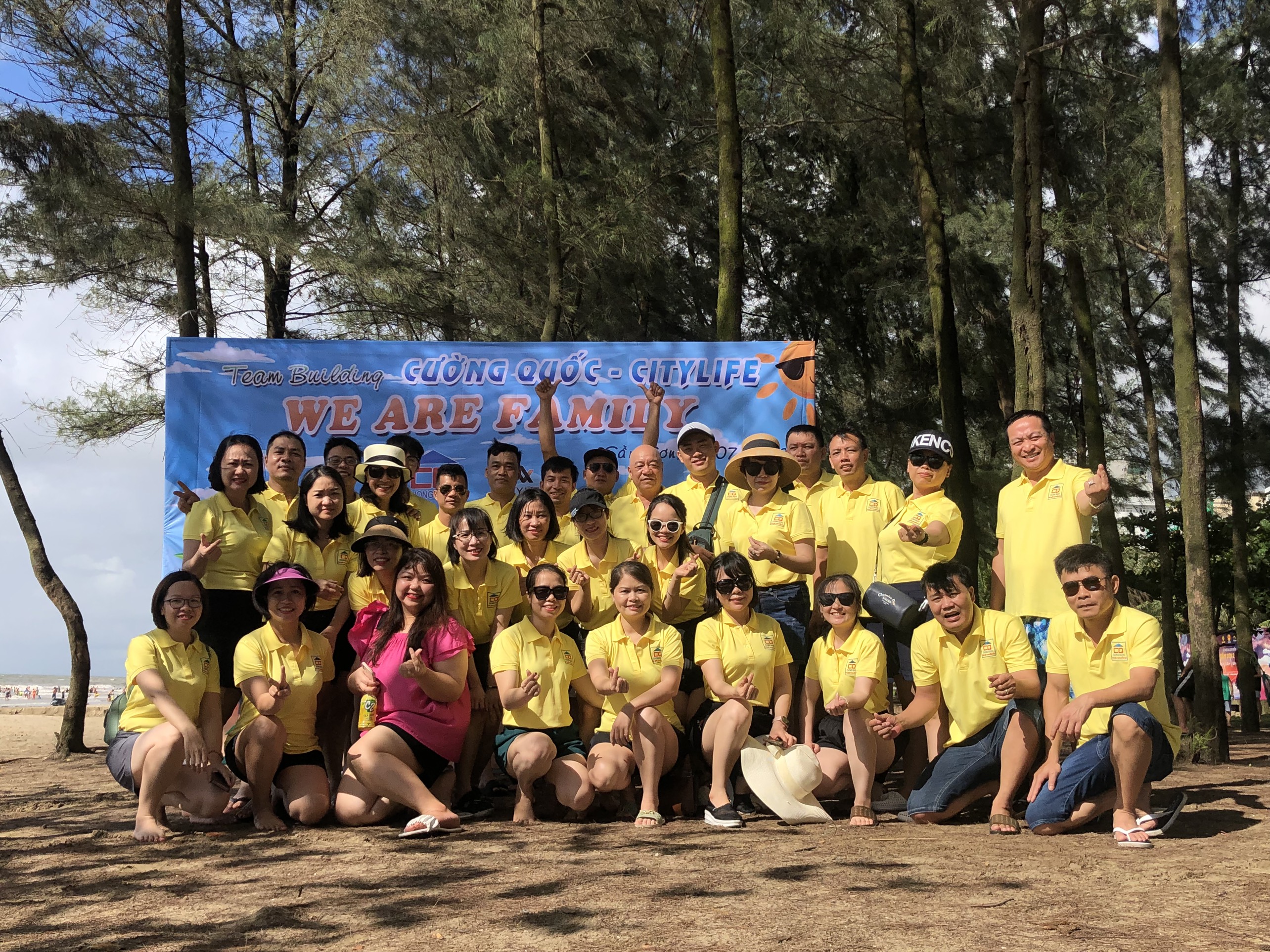 Cảm ơn BLĐ Công ty CƯỜNG QUỐC đã tổ chức chuyến du lịch hè Sầm Sơn 2022 rực rỡ