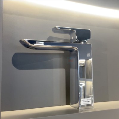 Vòi chậu gật gù nóng lạnh TOTO TLG02304V