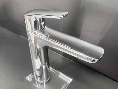 Vòi chậu gật gù nóng lạnh TOTO TLG03303V