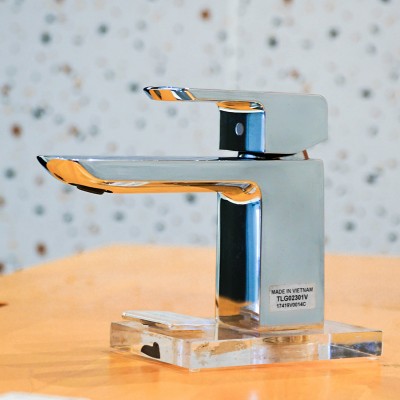 Vòi lavabo nóng lạnh TOTO TLG02301V