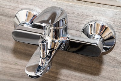 Sen tắm nóng lạnh TOTO TBS03302V/TBW02005A