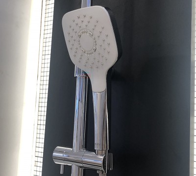 Sen tắm nóng lạnh TOTO TBS04302V/TBW02005A