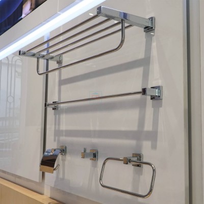 Bộ phụ kiện phòng tắm TOTO YS408N5V