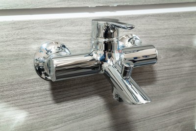 Van sen tắm nóng lạnh toto TBS01302V