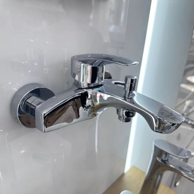 Vòi sen tắm nóng lạnh Toto TBG09302VA/TBW02017A