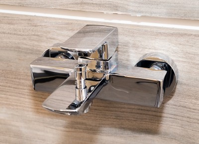 Sen tắm nóng lạnh TOTO TBG02302VA/TBW01035V