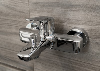 Sen tắm nóng lạnh TOTO TBG03302V/TBW01035V